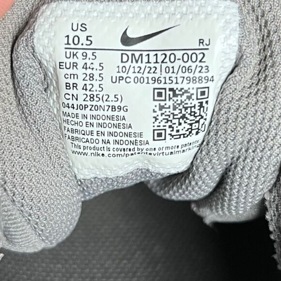 Nike LEGEND ESSENTIAL 3 NN Smoke Grey Sneaker Shoes Men’s Size 10.5 (DM1120-002) - Picture 10 of 10